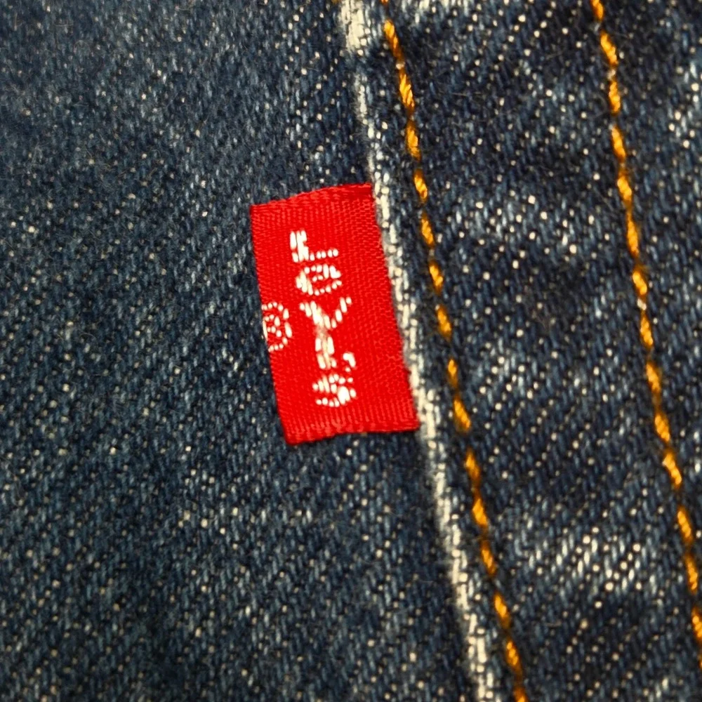 Vtg‎ Y2K Levi's 505 Sraight Leg Regular Jeans Mens 34x32 Fits 32×32 Distressed